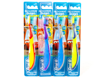 Зубна щітка дитяча Oral B "Stages 3" (5-7 років) м'яка