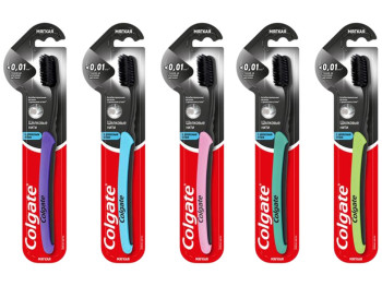 Зубная щётка Colgate Slim Soft Charcoal, мягкая, шёлковые нити, с углём (цена за 1шт)
